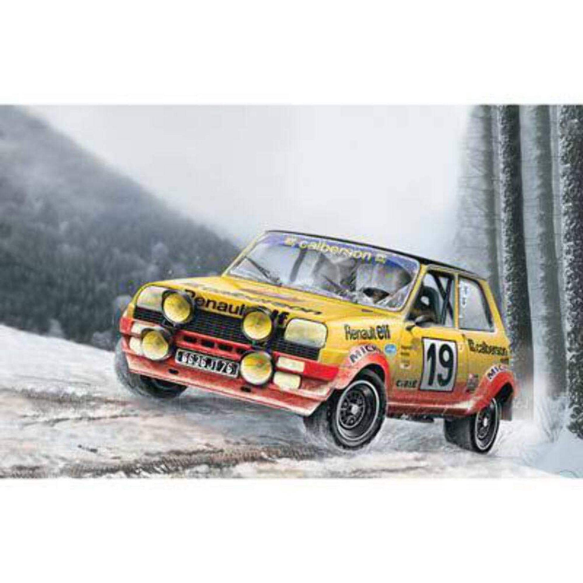 1:72 Scale Renault 5 Rally Car Plastic Model Kit by Italeri - Unpainted Mittel