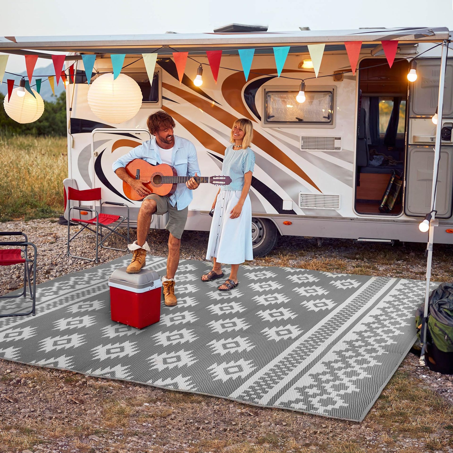 Reversible Recycled Plastic Outdoor Rug for Garden, Patio, Camping & Picnic | Stain & Water Resistant | Eco-Friendly Flat Weave - Sharkskin Grey/White 270 x 360 cm