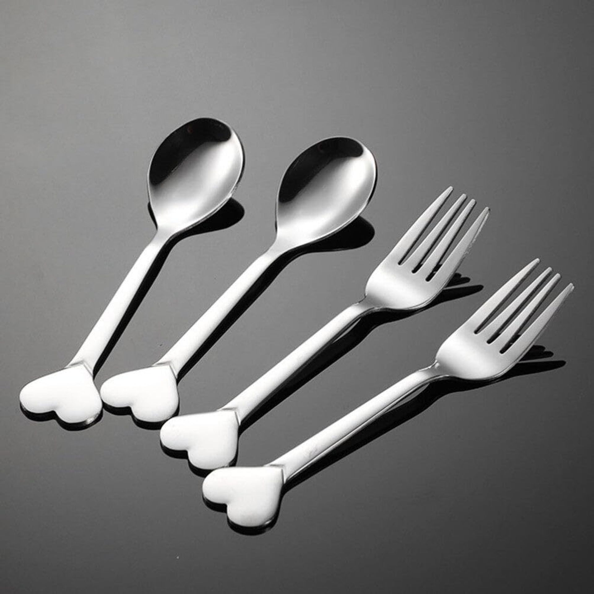 新品✤ HEART SPOON FORK SET HUMANMADE ４本セット Kichvoe 1 Set Stainless Steel Coffee Spoon Appetizer Fork Heart