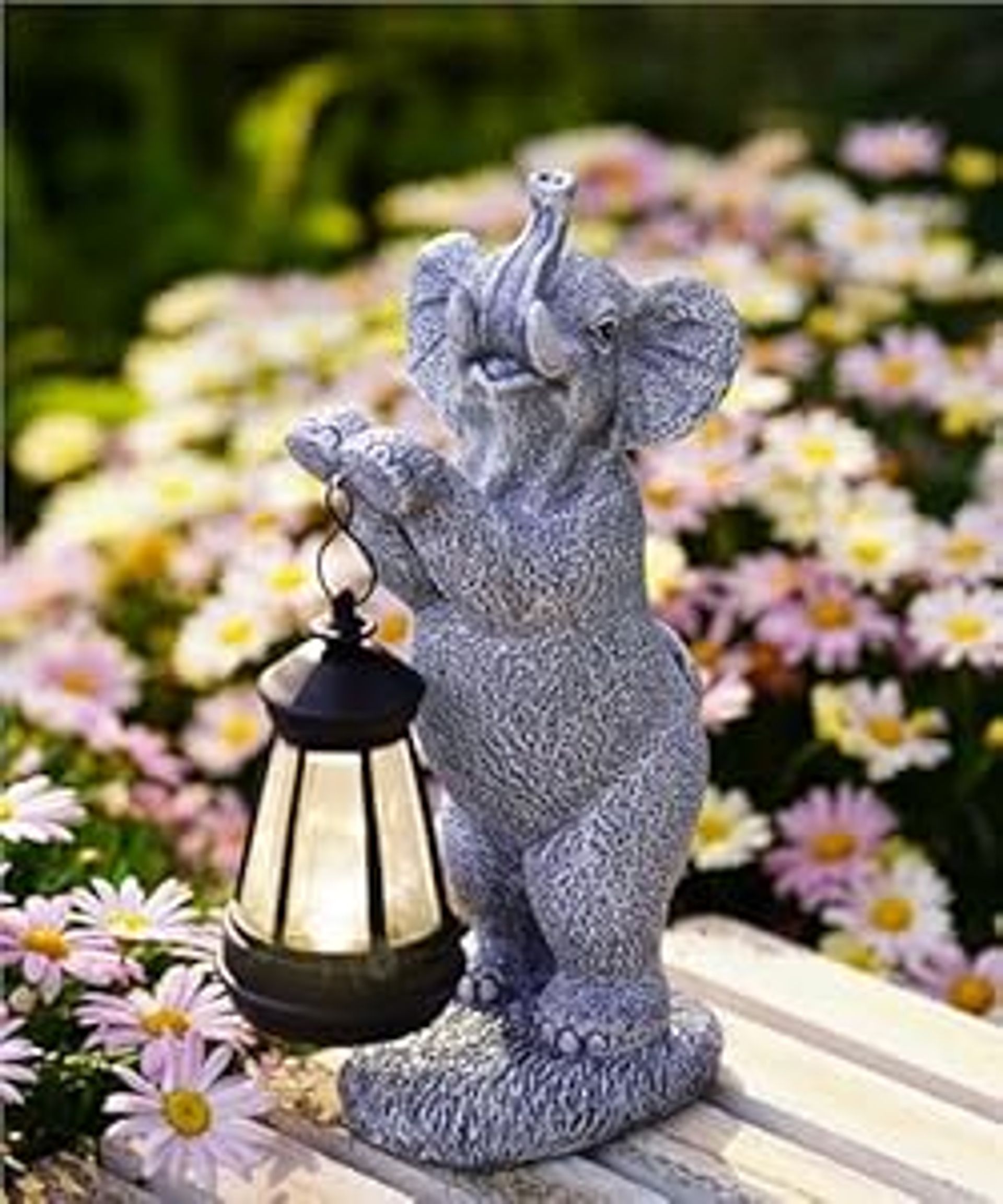 Solar Elephant Garden Ornament Outdoor Decorative Figurine with LED Light for Patio, Lawn or Yard - Elephant