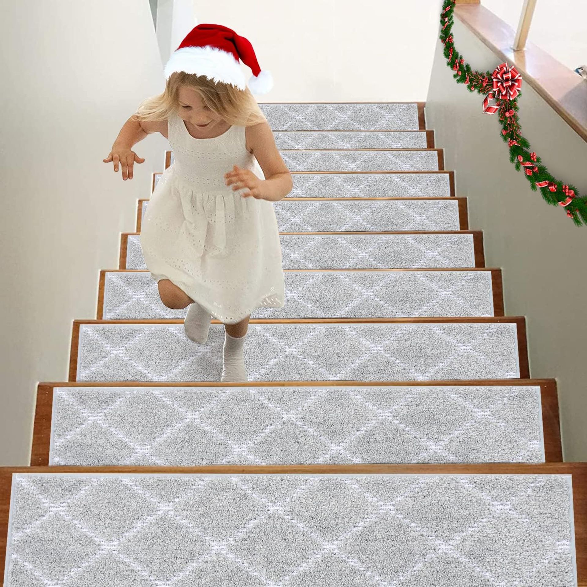 15 Anti-Slip Stair Treads 70x22cm – Washable Carpet Mats for Safer Steps, Soft Polyester Rugs for Dogs, Children & Elderly – Grey