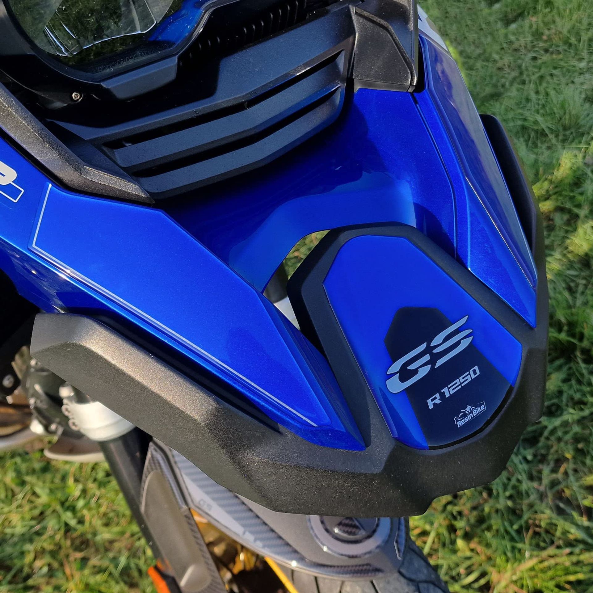 Motorcycle 3D Resin Stickers Compatible with BMW R 1250 GS Adventure HP 2019–2024 Front Tip Protection from Scratches and Impact - Transparent Style