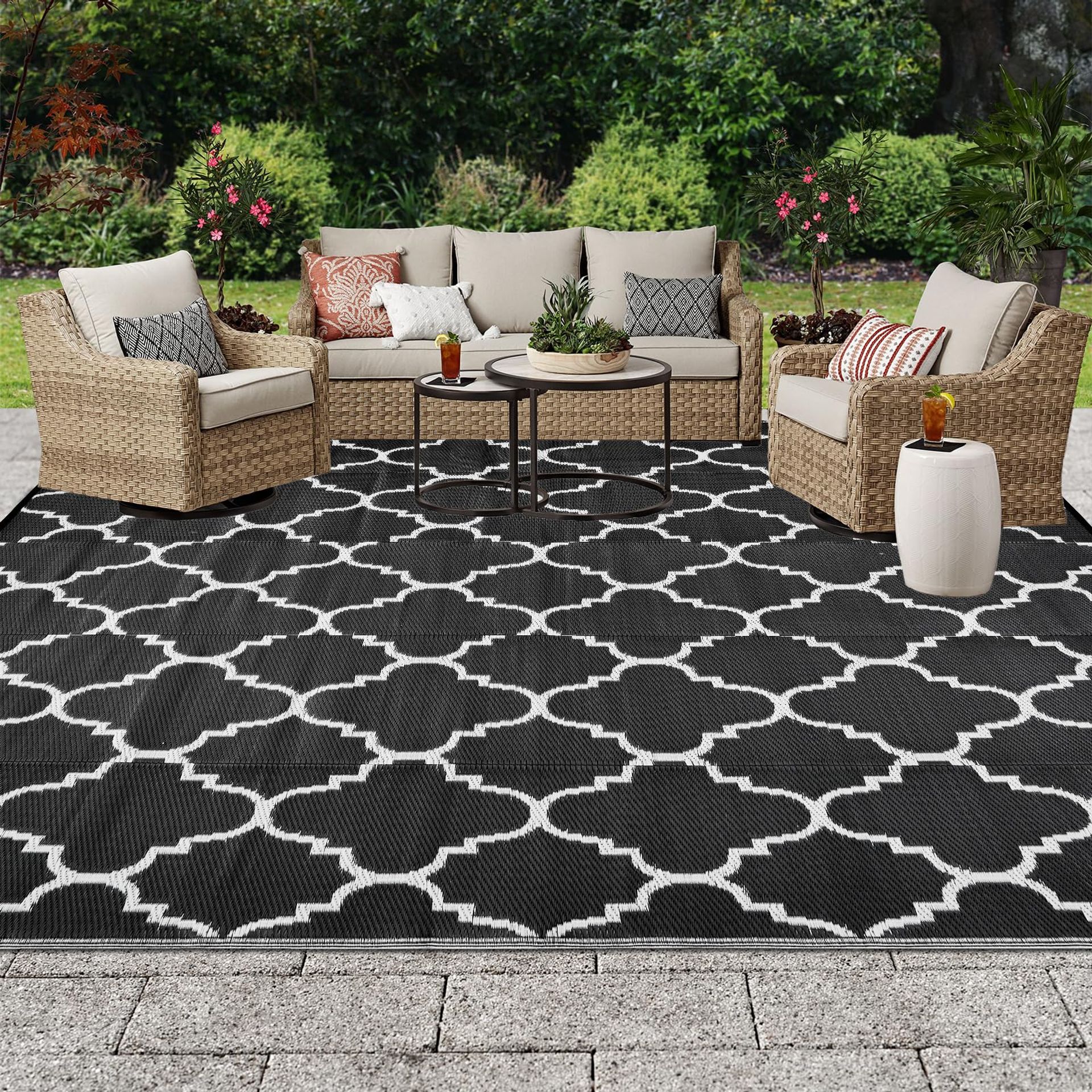 Large Reversible Outdoor Rug Lightweight Plastic Mat UV & Weather Resistant for Garden, Patio, Camping & Beach - Black 180x270CM