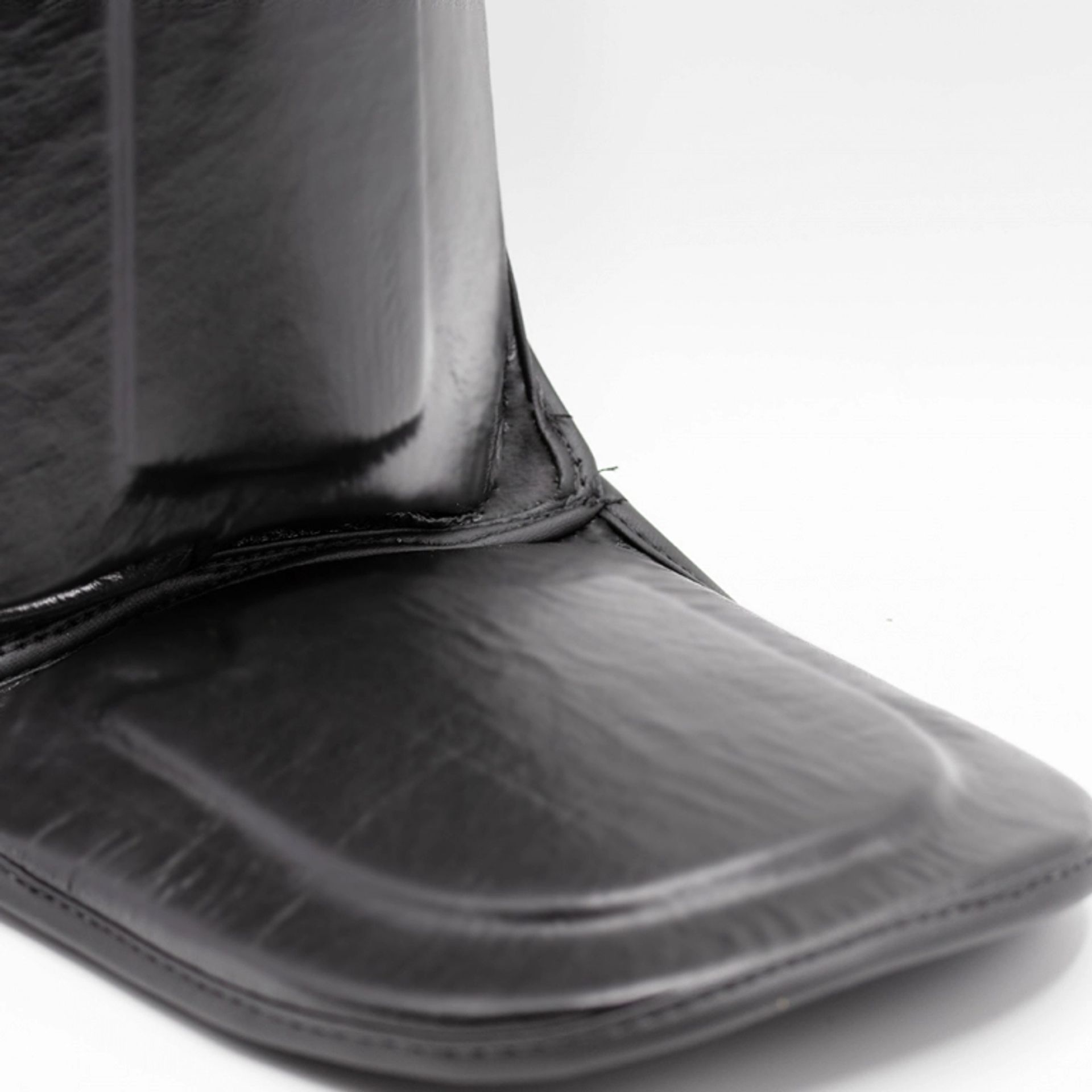 Shin Guards – Faux Leather - Xl
