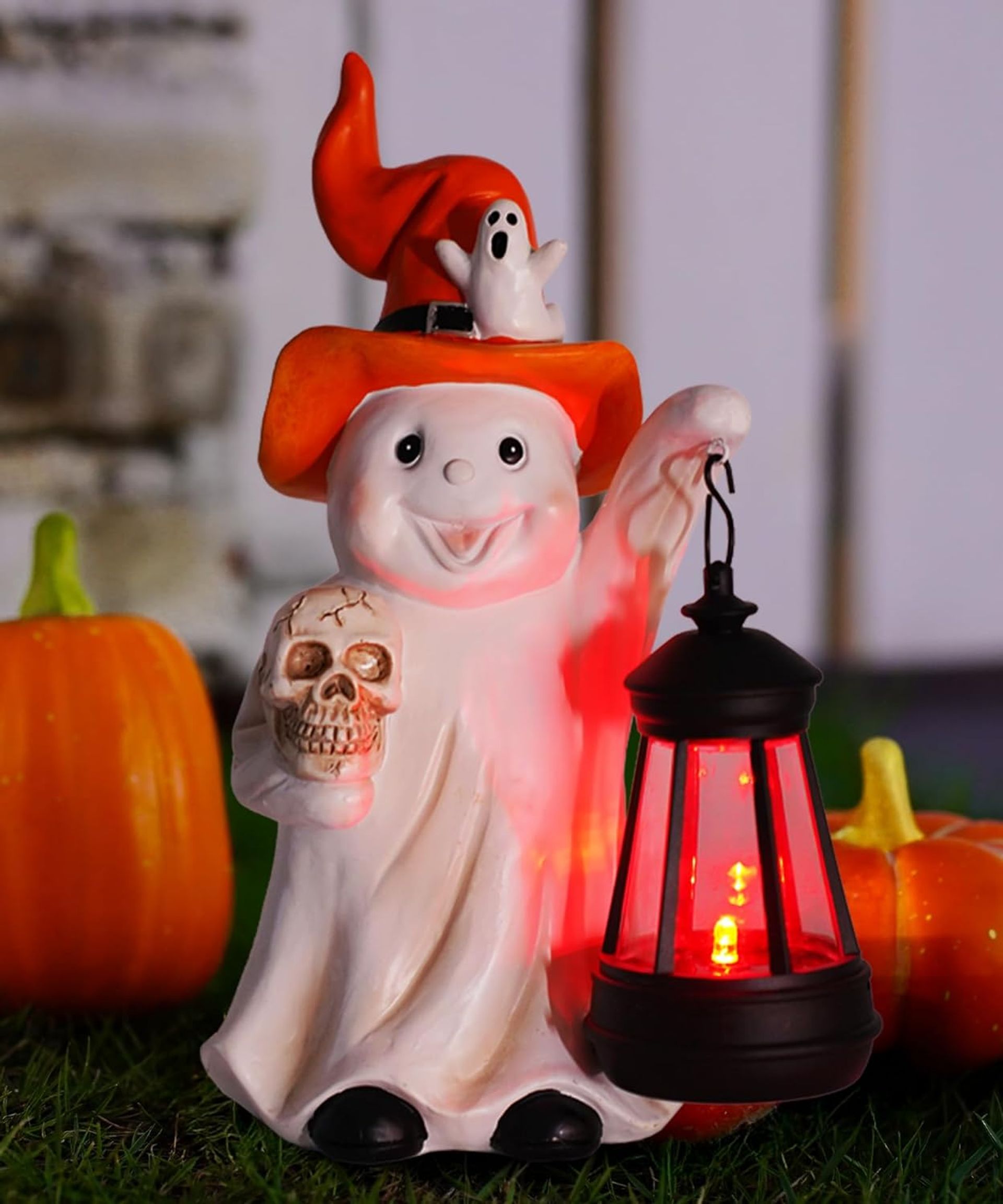 Solar-Powered Halloween Ghost Statue with Lantern and Cracked Skull Outdoor Decoration - Ghost With Skull One Size