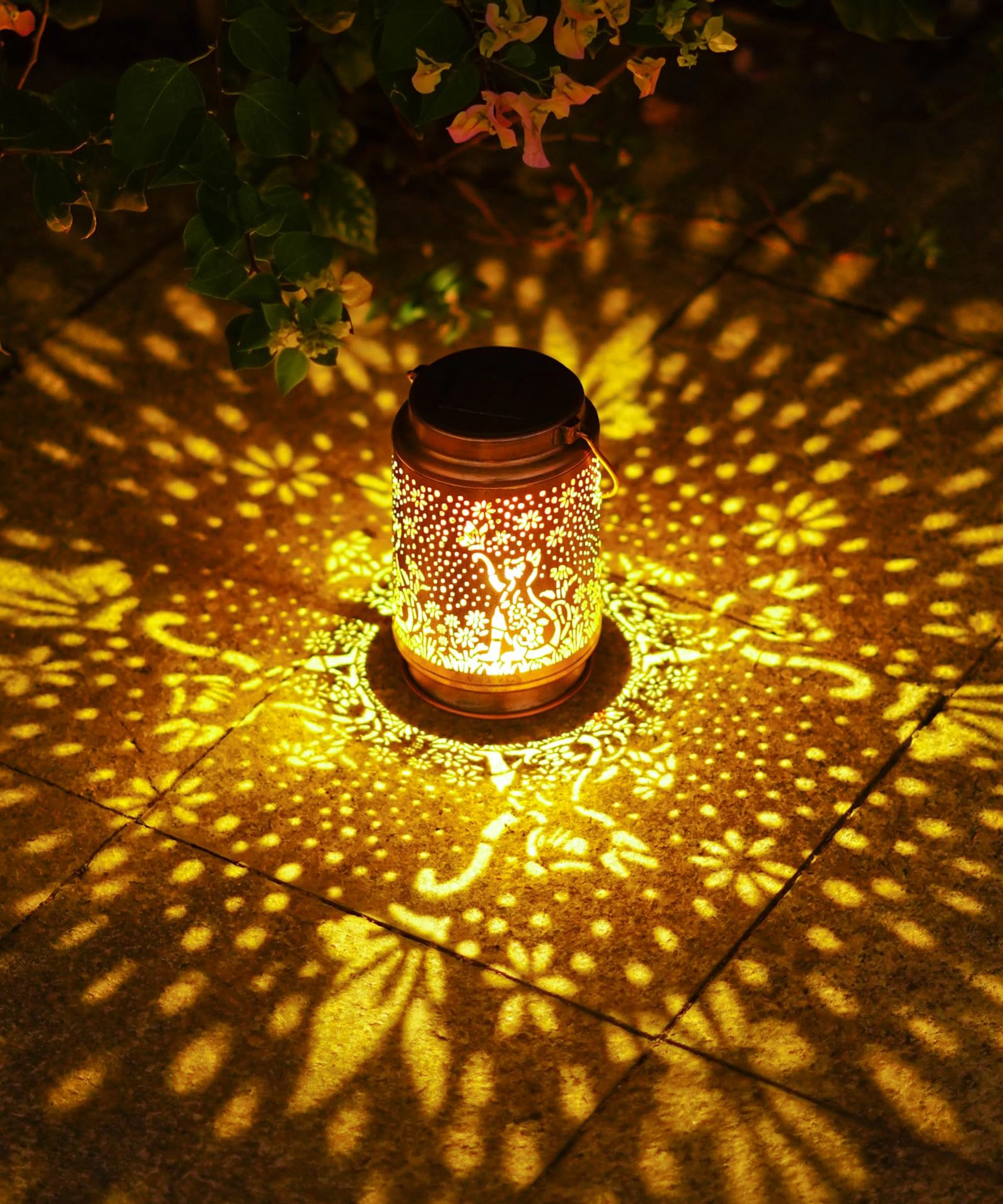 Solar Lantern Outdoor Waterproof Hanging Garden Light Decorative Ornament Gift for Mum Grandma Patio Yard - Cat Style