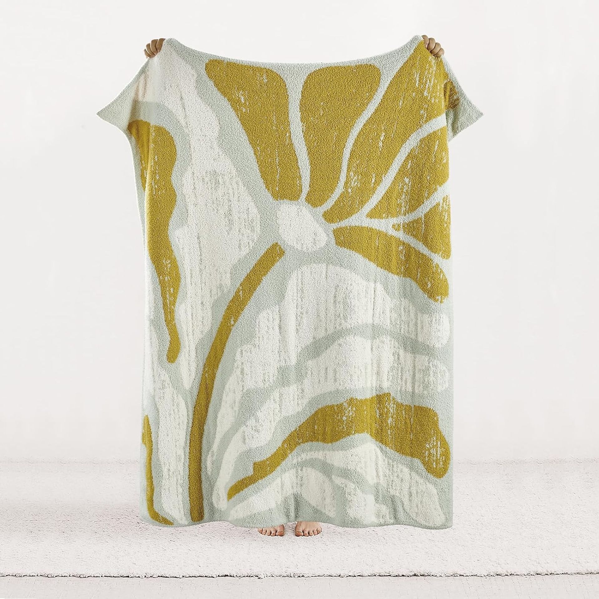 Ultra Soft Reversible Throw Blanket - Cozy Plush for Couch, Bed & Travel (127x152cm, Lotus Yellow)