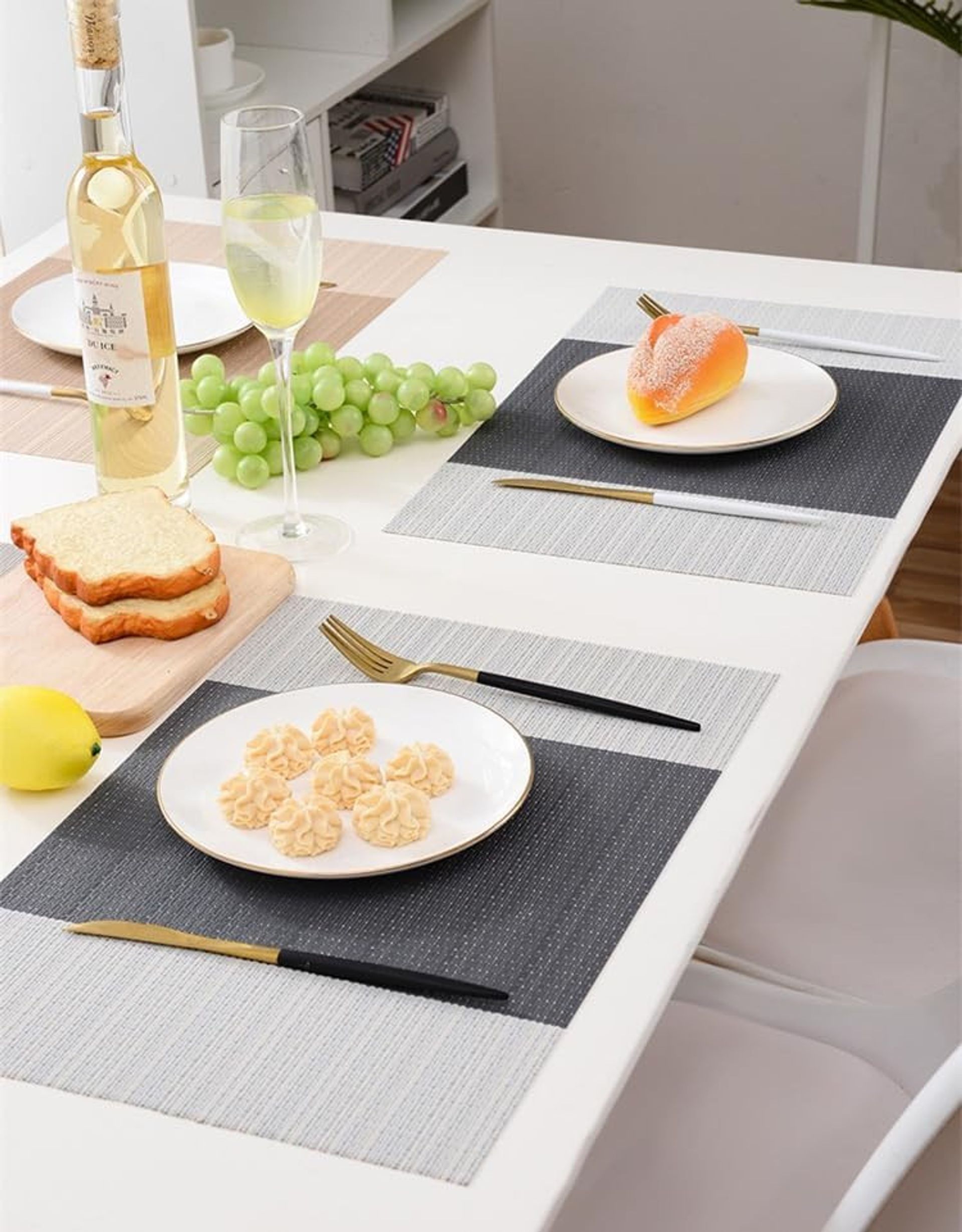 Placemat Set of 10 Washable Heat-Resistant Woven Vinyl PVC Table Mats for Dining Table Decoration - Coffee Brown 45x30cm