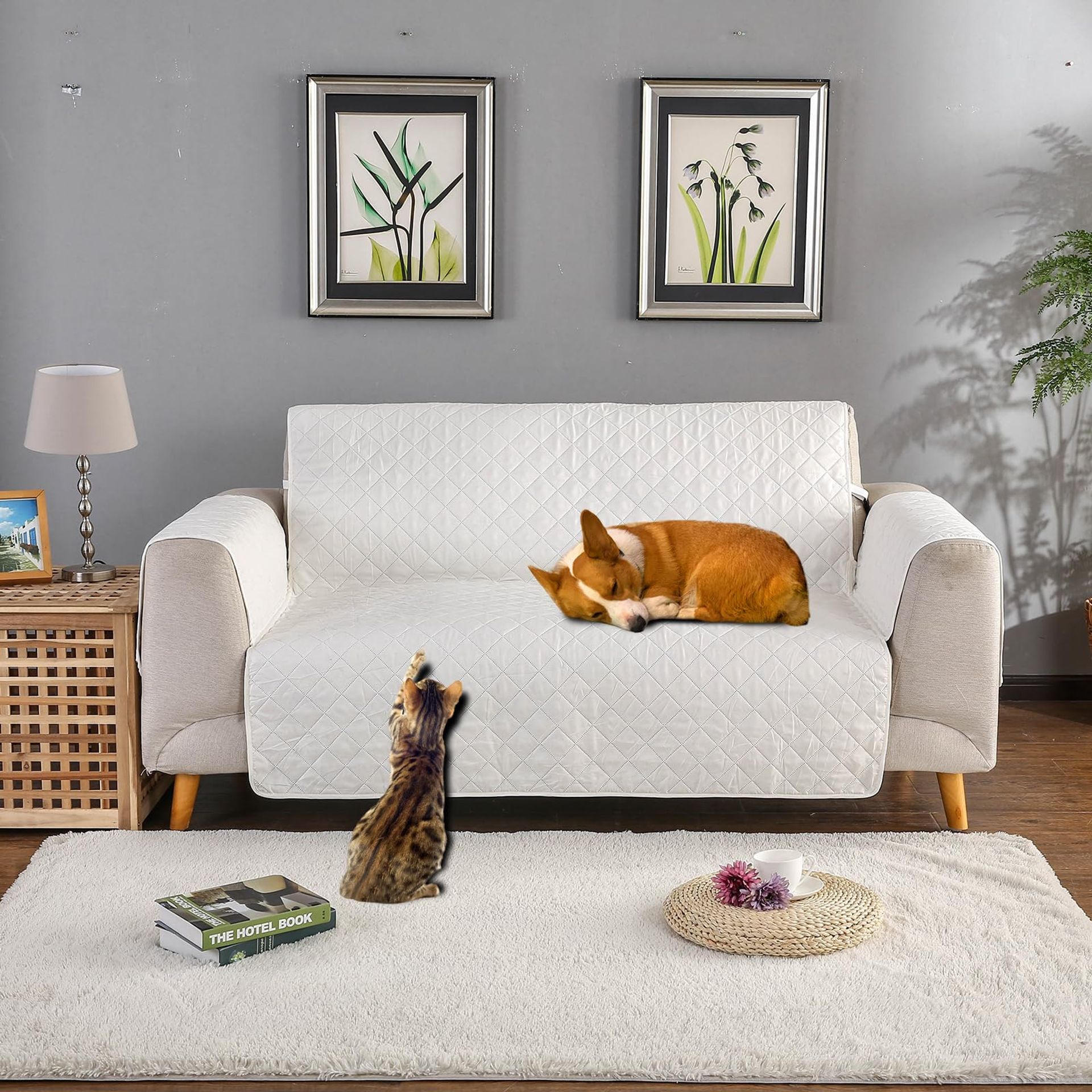 Quilted Sofa Protector 3 Seater Anti-Slip Couch Slipcover Modern Design - Beige 3 Seater