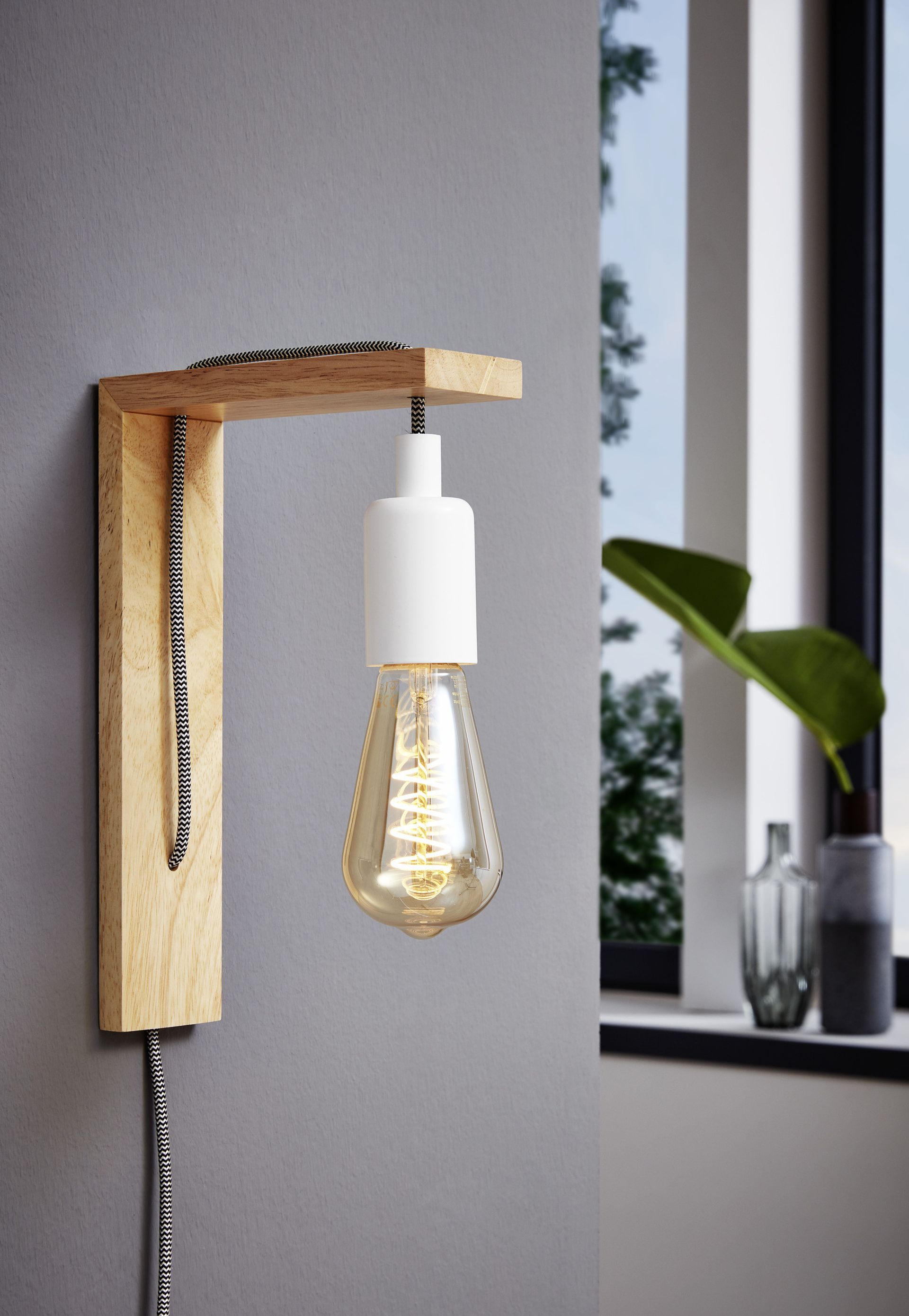 TOCOPILLA Wall Light – Brown & White E27