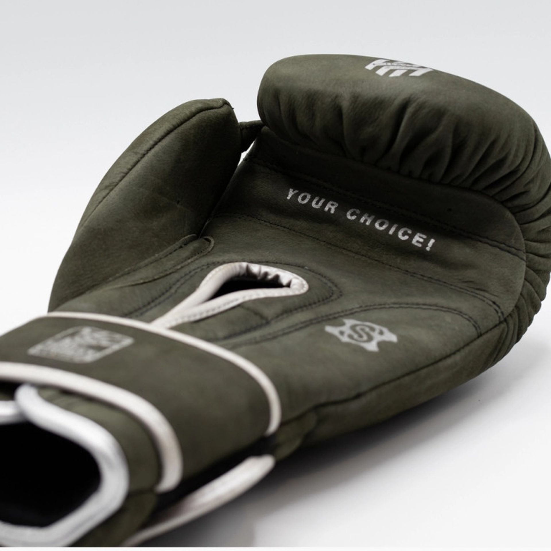 Forza 78-Series Boxing Gloves - Leather - 16oz