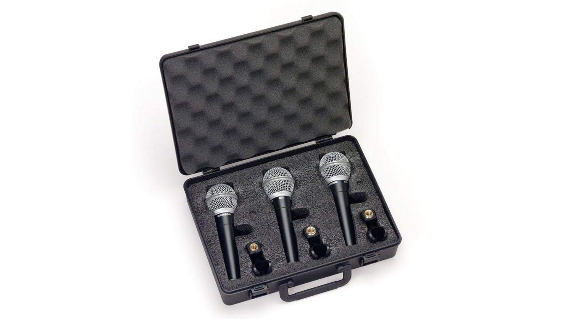 Dynamic Vocal Presentation Microphones 3-Pack with Carry Case and XLR Connectivity - Black R21 3-Pack - Student Essentials