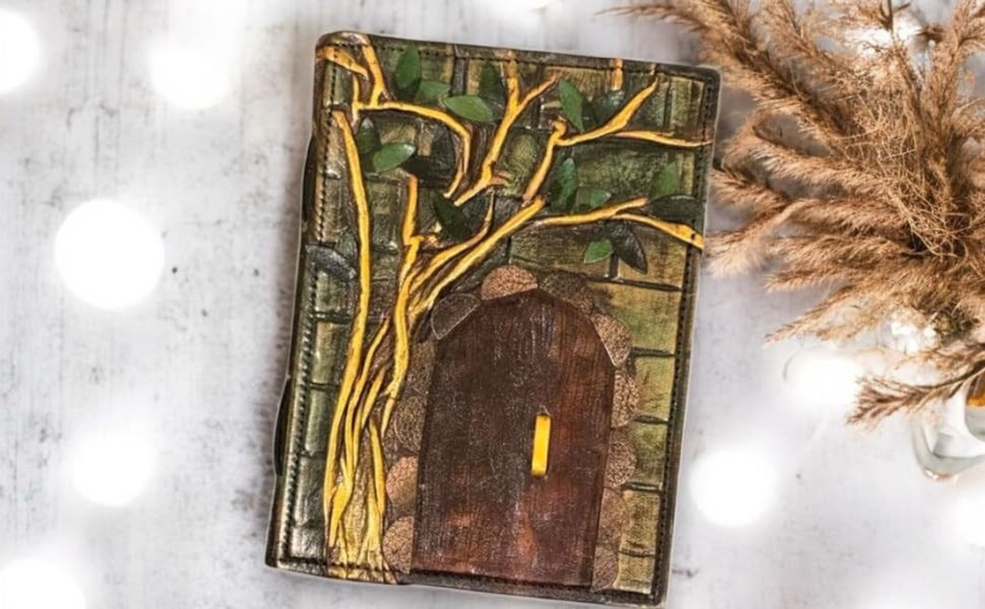 Vintage Leather Journal Handmade with Lock & Key Unlined Deckle Edge Paper for Writing & Sketching - Metallic Brown 7x5 - Valentines