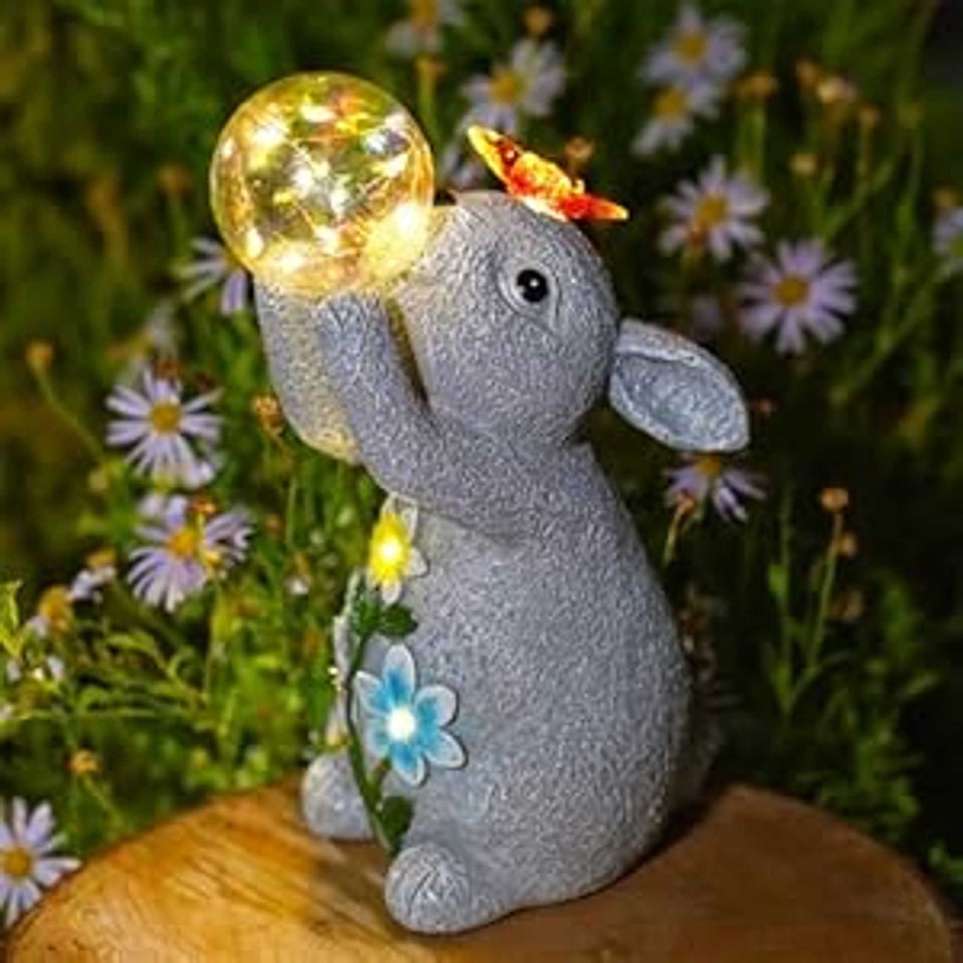 Solar Garden Rabbit Lights Decorative Bunny Statue with Bubble Ball Waterproof Outdoor Ornament - Rabbit One Size